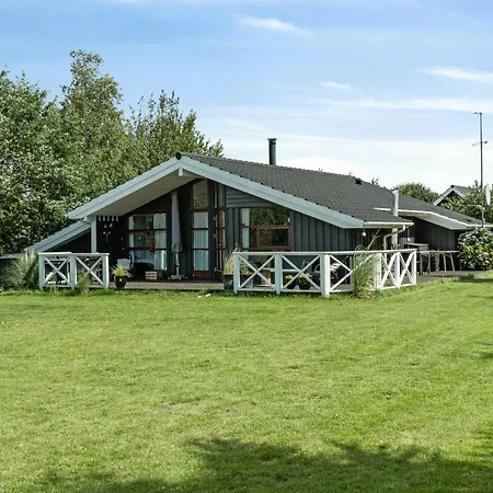 Open Spaces And Cozy Corners In Ristinge Σπίτι διακοπών